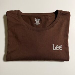 Lee Mens T-Shirt
Size 2XL, Brand New with tags